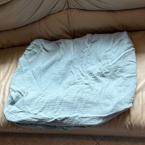 RH baby Light Blue Cotton crib fitted sheet
